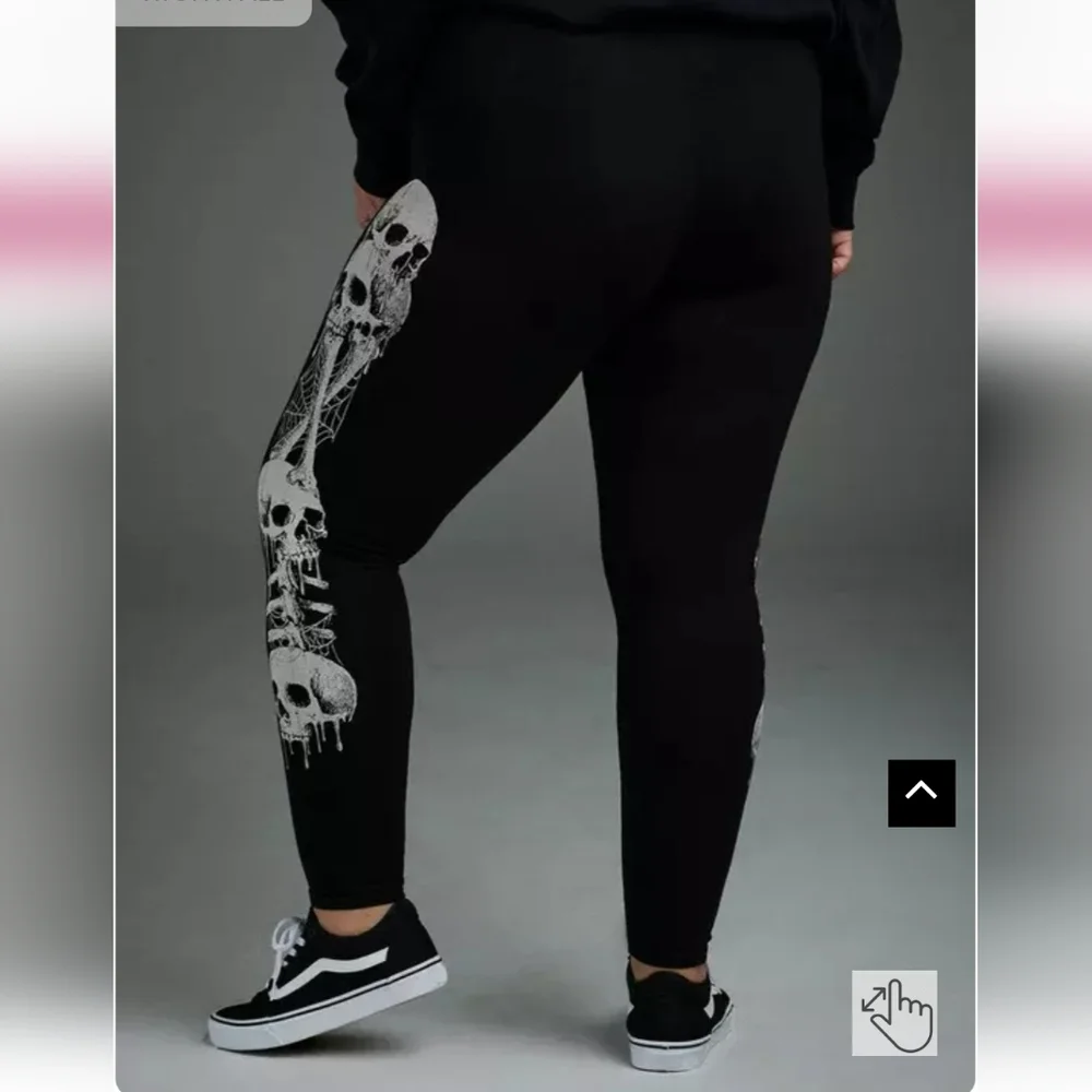 🆕️ ☠️TORRID NIGHTFALL SKULL PRINTED LEGGINGS - FULL LENGTH ☠️ - Picture 3 of 5